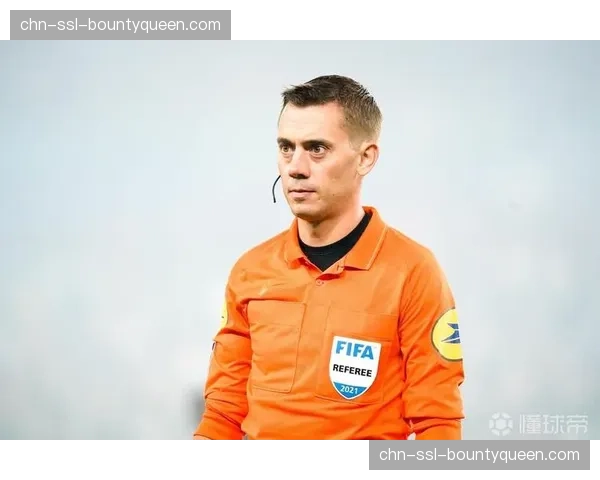 欧足联公布欧冠1-4决赛首回合裁判安排,法国名哨蒂尔潘执法皇马vs拜仁。 欧足联公布欧冠1-4决赛首回合裁判安排,法国名哨蒂尔潘执法皇马vs拜仁。